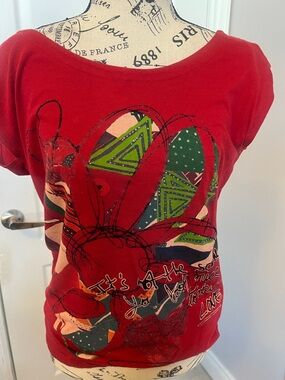 Desigual Red Short Sleeve Graphic Tee with Multicolor Floral Motif